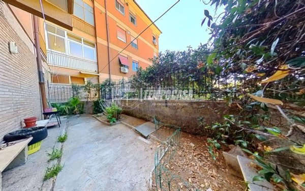 appartamento in vendita a Roma in zona Ostiense