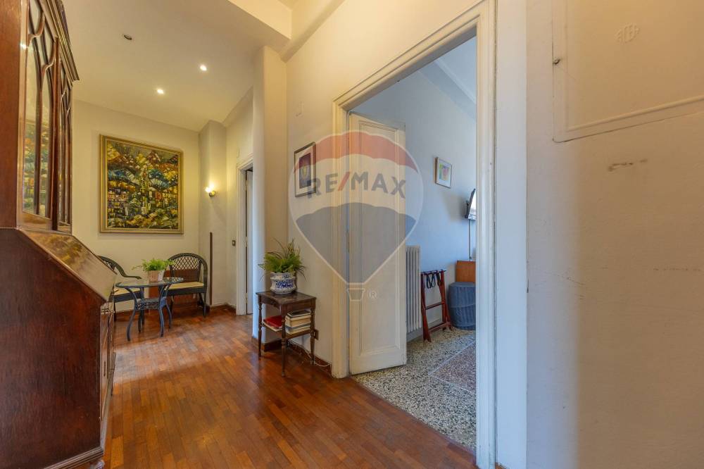 appartamento in vendita a Roma in zona Appio Latino