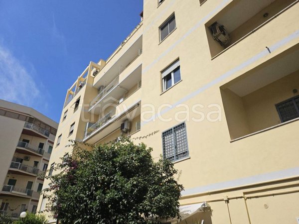 appartamento in vendita a Roma in zona Ostia