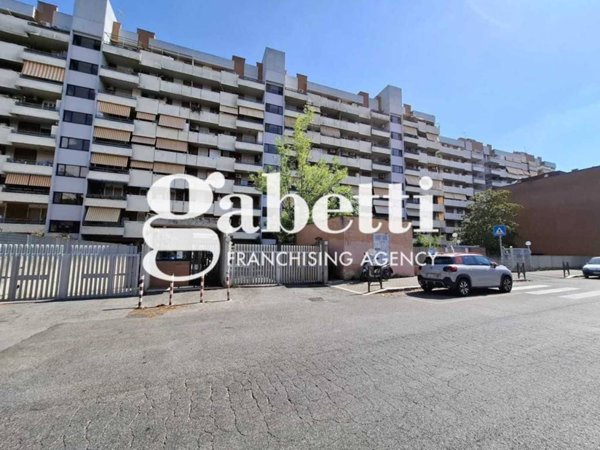 appartamento in vendita a Roma in zona Cinecittà