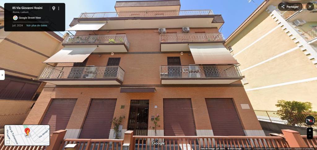 appartamento in vendita a Roma in zona Torre Angela