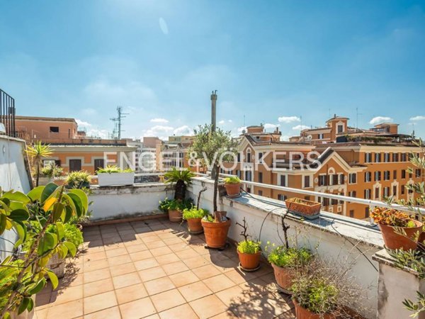 appartamento in vendita a Roma in zona Tuscolano