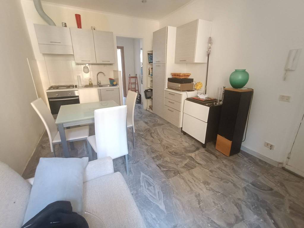 appartamento in vendita a Roma in zona Tuscolano
