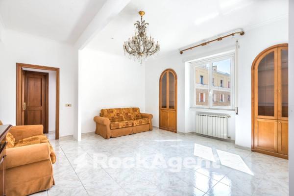 appartamento in vendita a Roma in zona Ardeatino