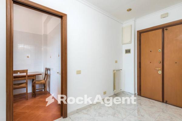 appartamento in vendita a Roma in zona Ardeatino