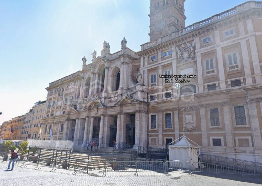negozio in vendita a Roma in zona Esquilino