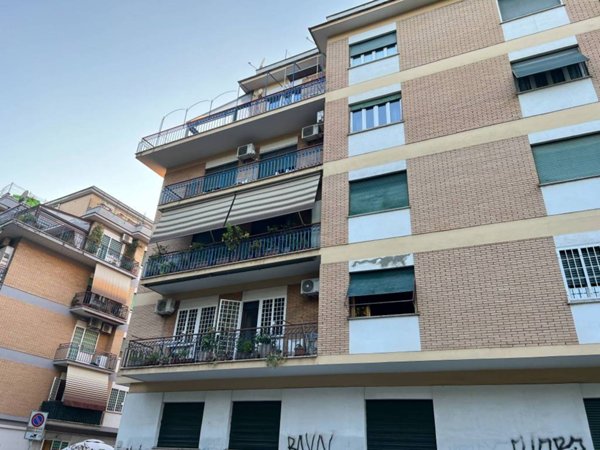 appartamento in vendita a Roma in zona Prenestino-Centocelle