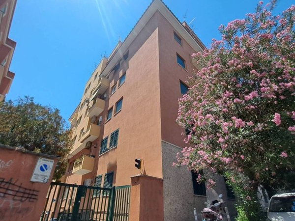 appartamento in vendita a Roma in zona Gianicolense