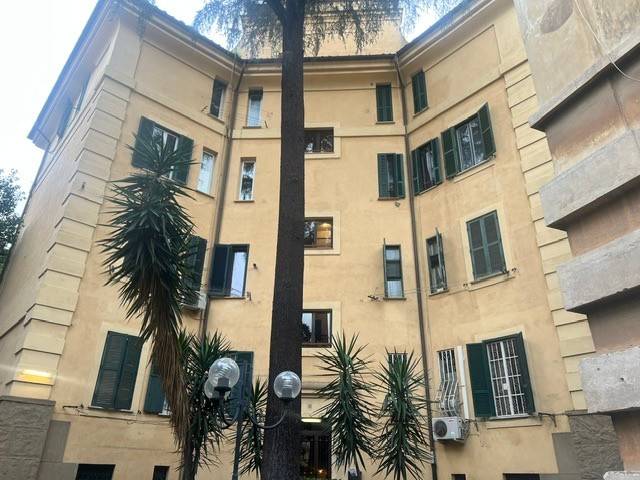 appartamento in vendita a Roma in zona Ostiense