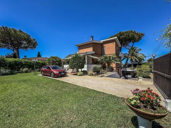 casa indipendente in vendita a Roma in zona Infernetto