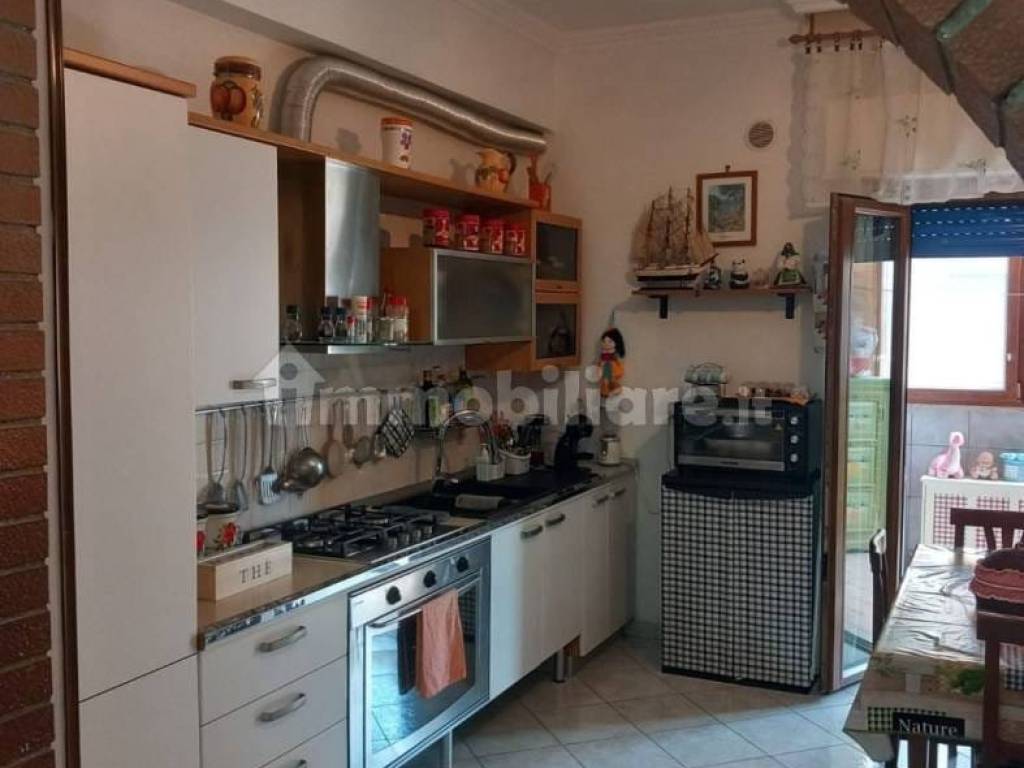 appartamento in vendita a Roma in zona Ostia Antica