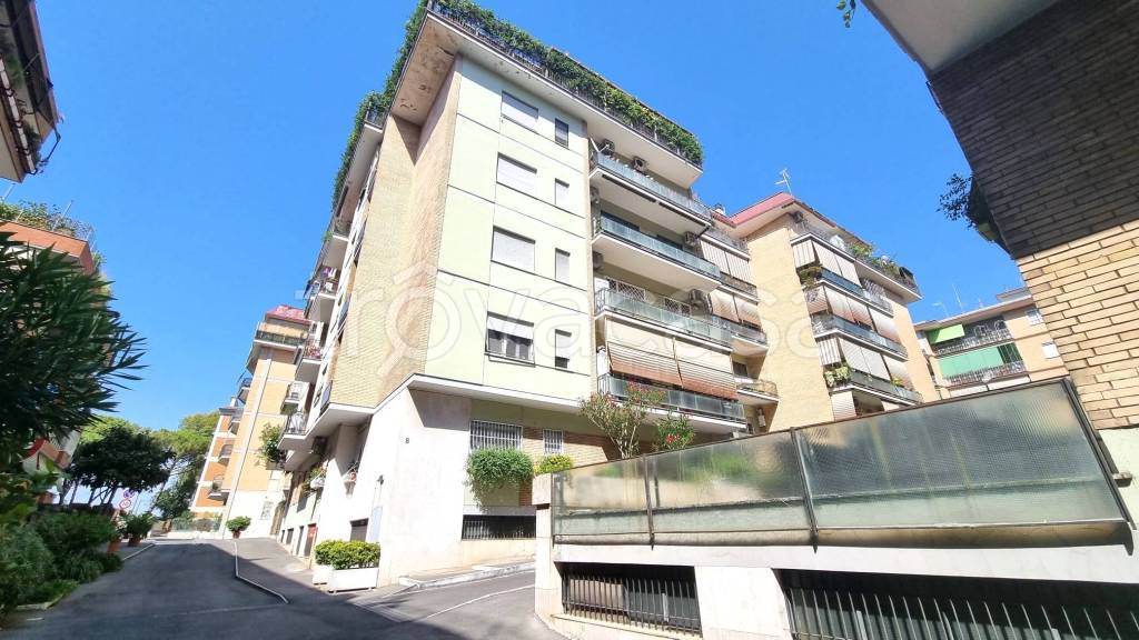 appartamento in vendita a Roma in zona Portuense