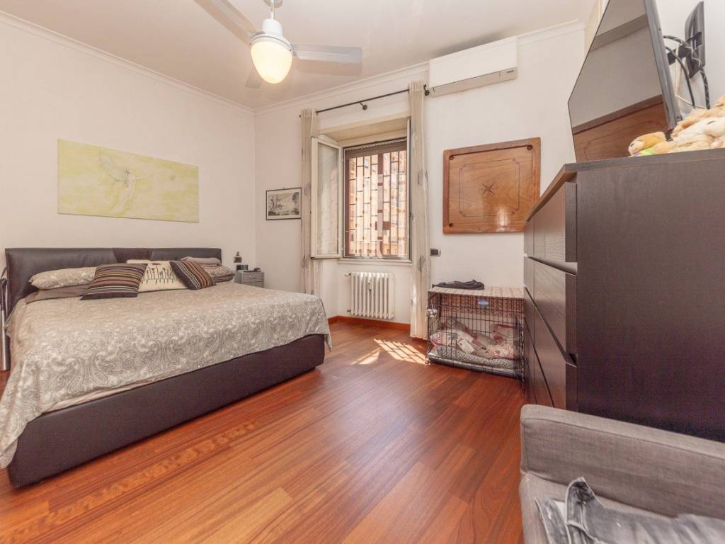 appartamento in vendita a Roma in zona Ostiense