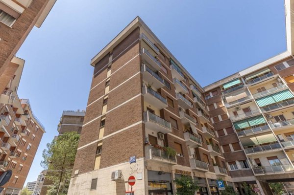appartamento in vendita a Roma in zona Monte Sacro/Talenti