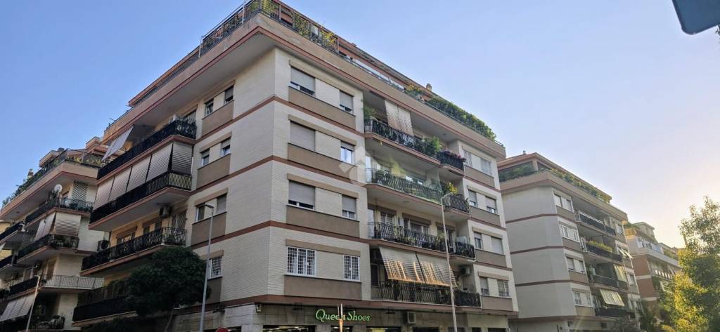 appartamento in vendita a Roma in zona Ostia