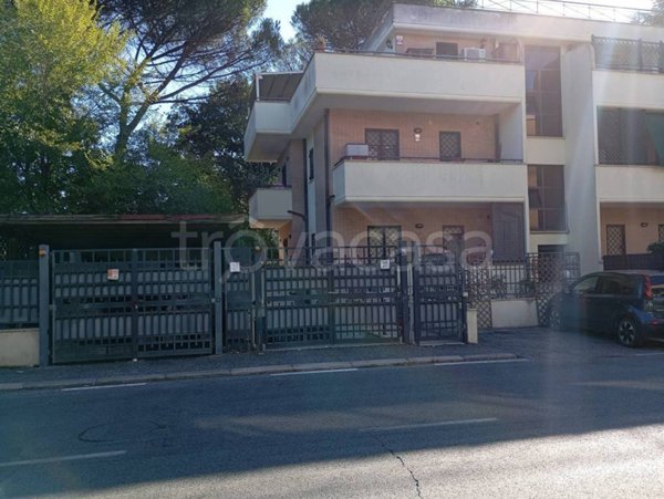 appartamento in vendita a Roma in zona Labaro
