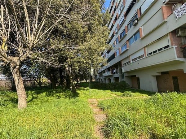 appartamento in vendita a Roma in zona Spinaceto