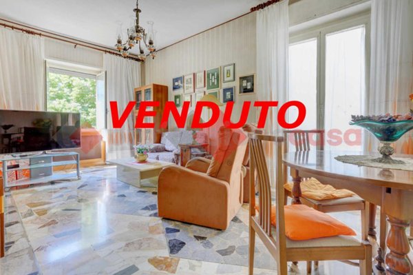 appartamento in vendita a Roma in zona Ardeatino
