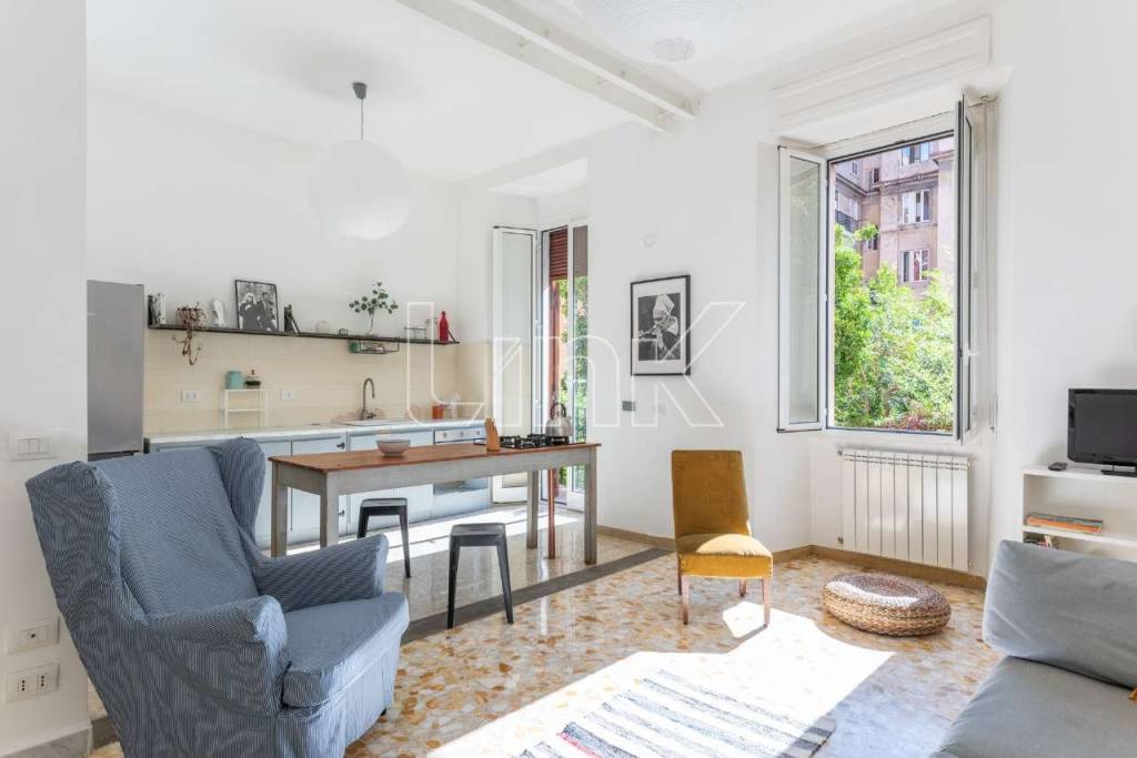 appartamento in vendita a Roma in zona Portuense