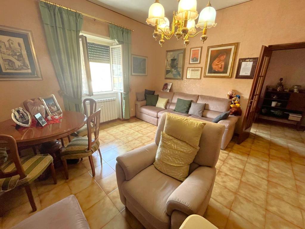 appartamento in vendita a Roma in zona Alessandrino
