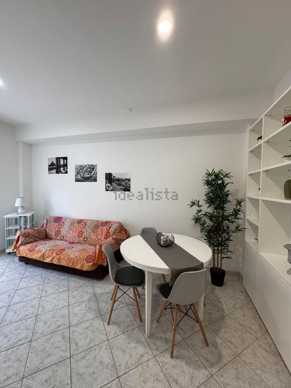 appartamento in vendita a Roma in zona Ostia Antica