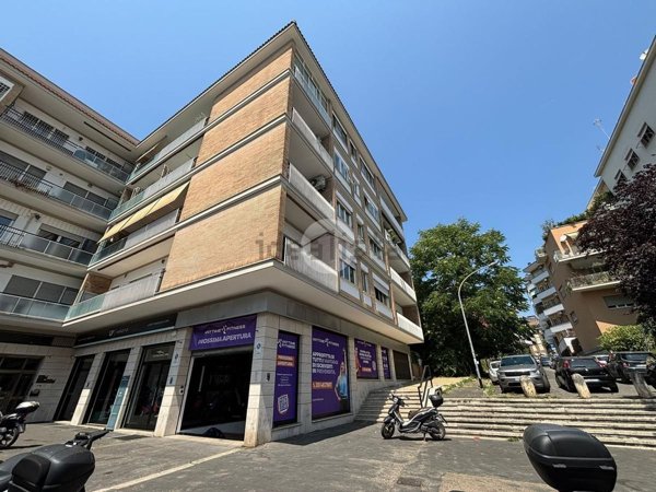 appartamento in vendita a Roma in zona Aurelio