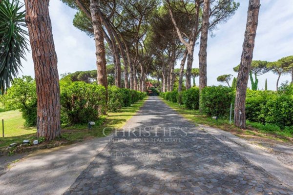 casa indipendente in vendita a Roma in zona Prima Porta