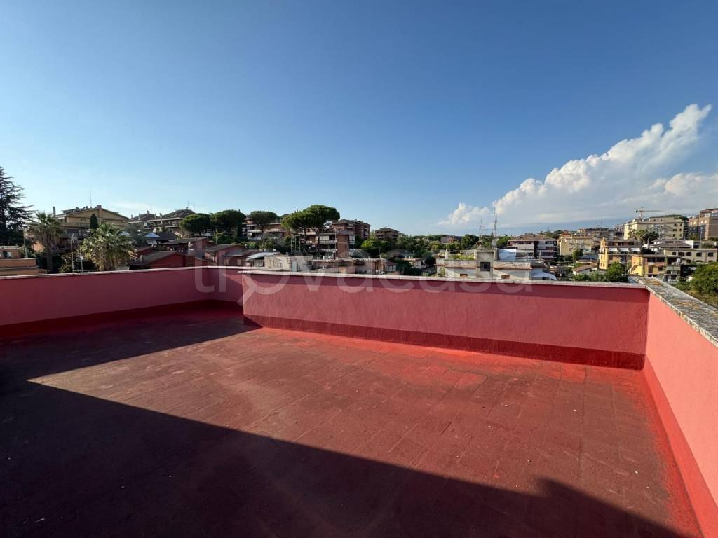 appartamento in vendita a Roma in zona La Pisana