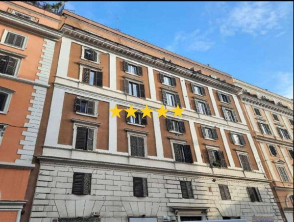 appartamento in vendita a Roma in zona Esquilino