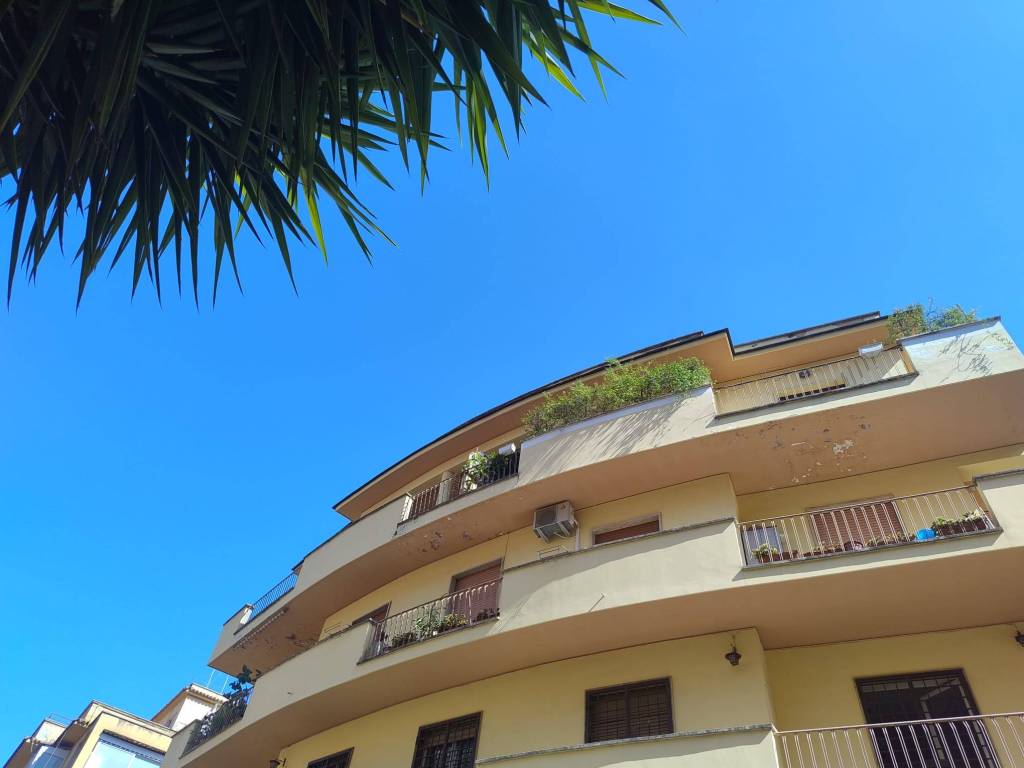 appartamento in vendita a Roma in zona Gianicolense