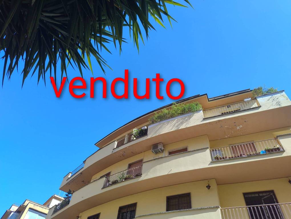 appartamento in vendita a Roma in zona Gianicolense