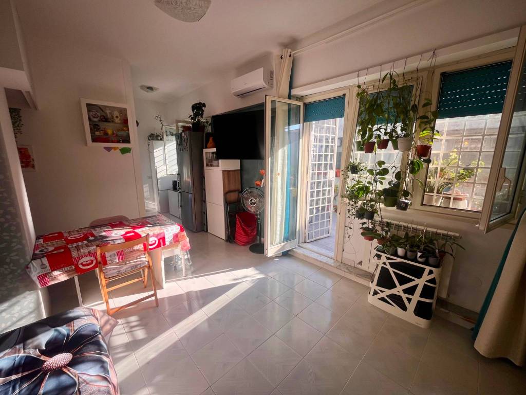 appartamento in vendita a Roma in zona Ostia