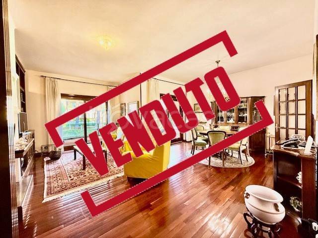 appartamento in vendita a Roma in zona Gianicolense