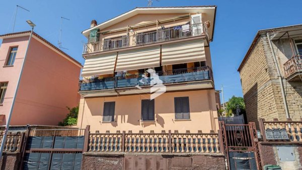 appartamento in vendita a Roma in zona Lunghezza