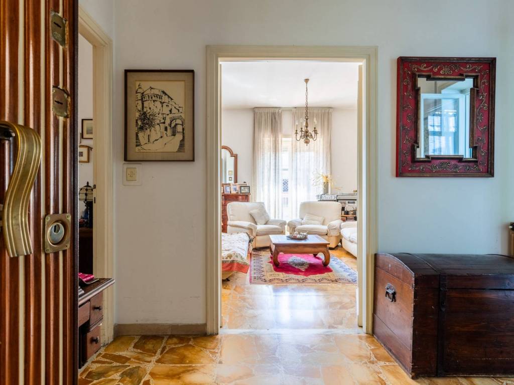 appartamento in vendita a Roma in zona Ostia