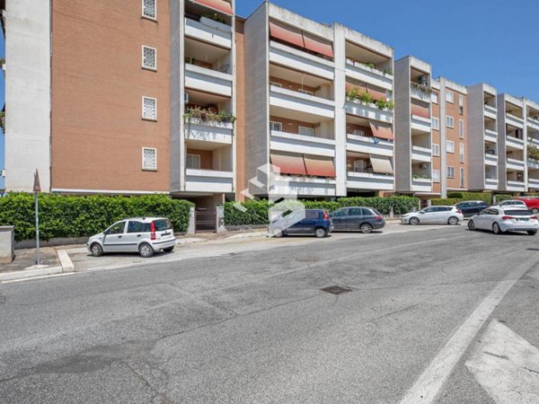 appartamento in vendita a Roma in zona Ponte di Nona