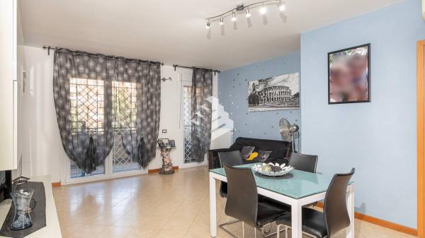 appartamento in vendita a Roma in zona Ponte di Nona