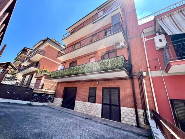 appartamento in vendita a Roma in zona Torre Angela