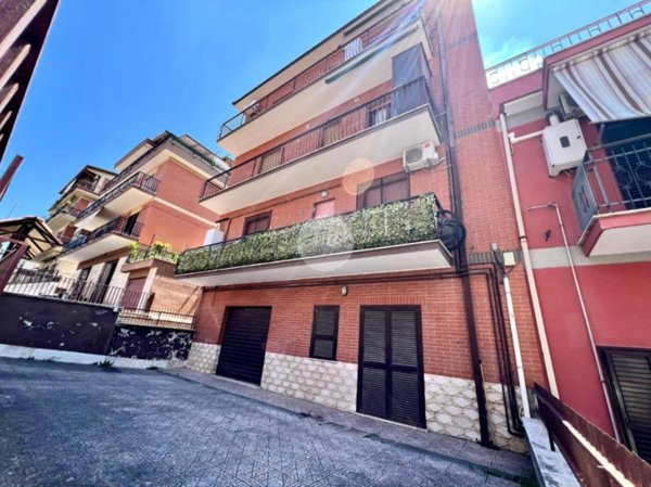 appartamento in vendita a Roma in zona Torre Angela