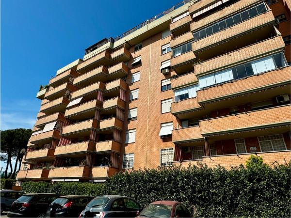 appartamento in vendita a Roma in zona Tor Cervara