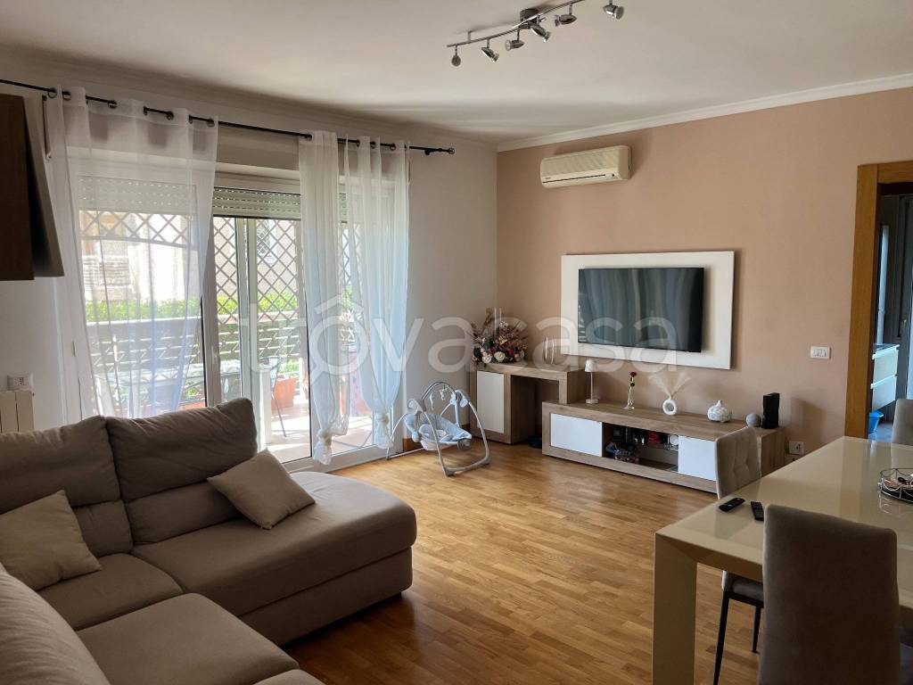 appartamento in vendita a Roma
