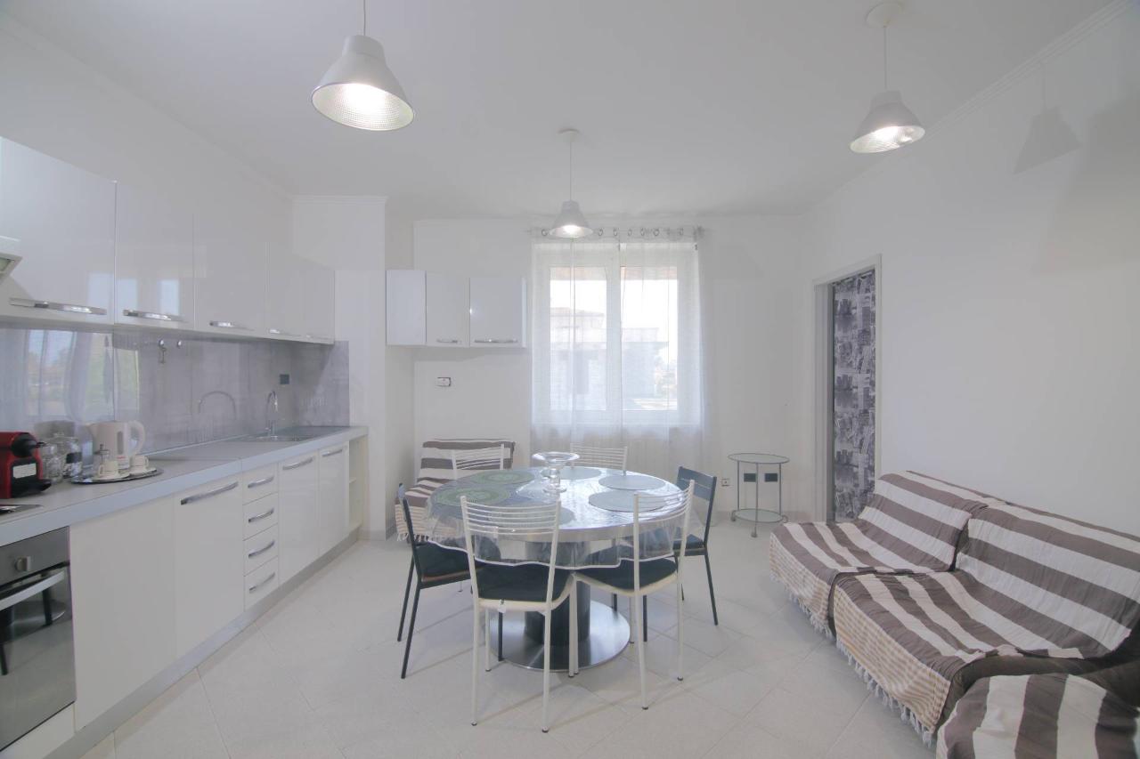 appartamento in vendita a Roma in zona Ostia Antica