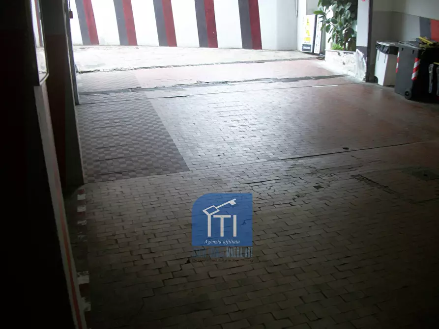 locale di sgombero in vendita a Roma