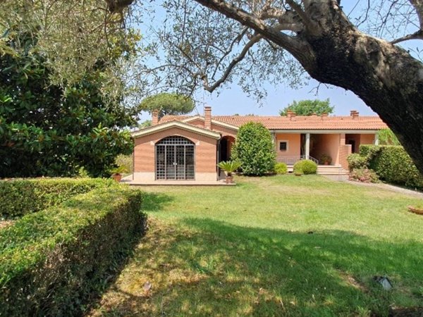 casa indipendente in vendita a Roma in zona Castel di Leva