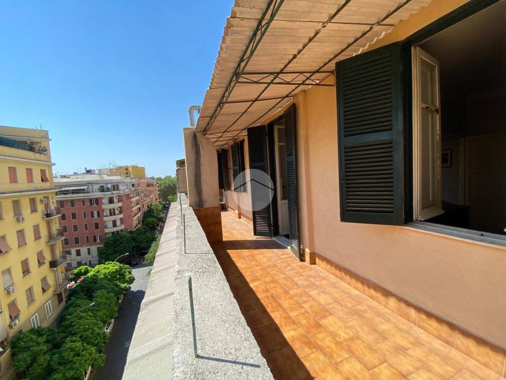 appartamento in vendita a Roma in zona Appio Latino