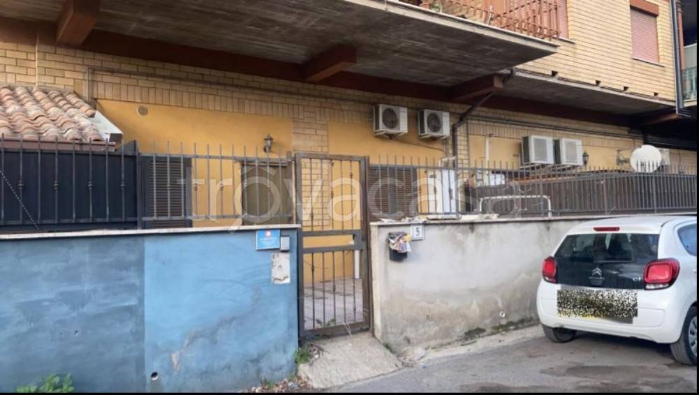 appartamento in vendita a Roma in zona Borghesiana