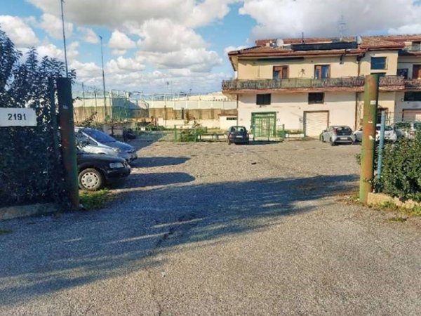 appartamento in vendita a Roma in zona Prenestino-Labicano