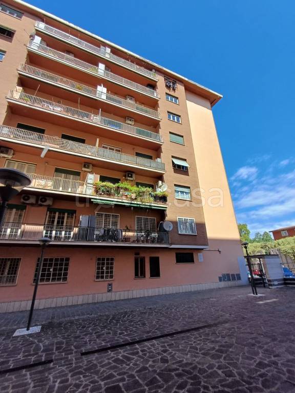 appartamento in vendita a Roma in zona Cinecittà