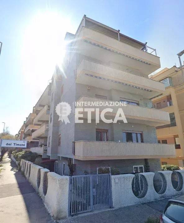 appartamento in vendita a Roma in zona Ostia