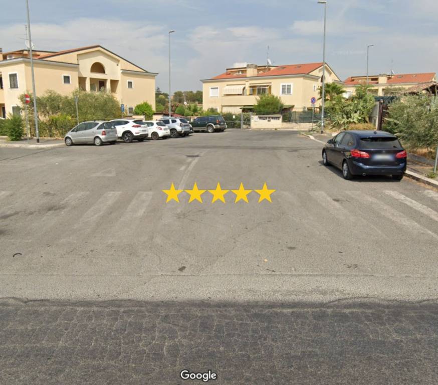appartamento in vendita a Roma in zona Castelverde